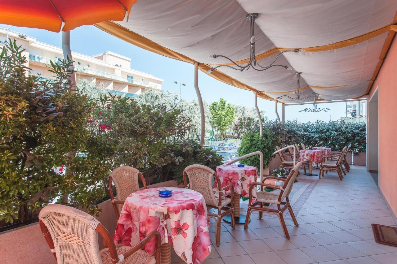 Hotel Joli Cesenatico Eksteriør billede