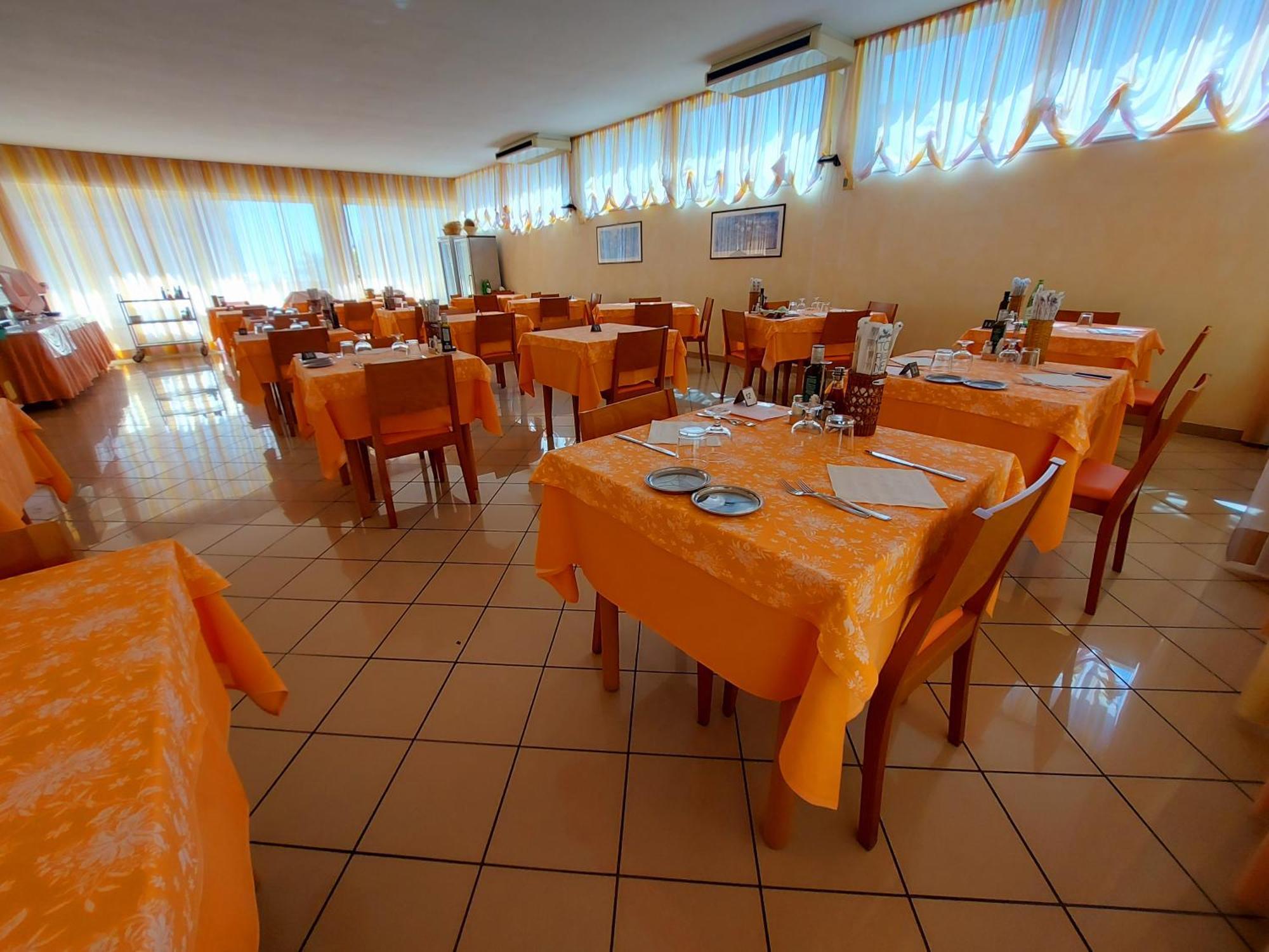 Hotel Joli Cesenatico Eksteriør billede